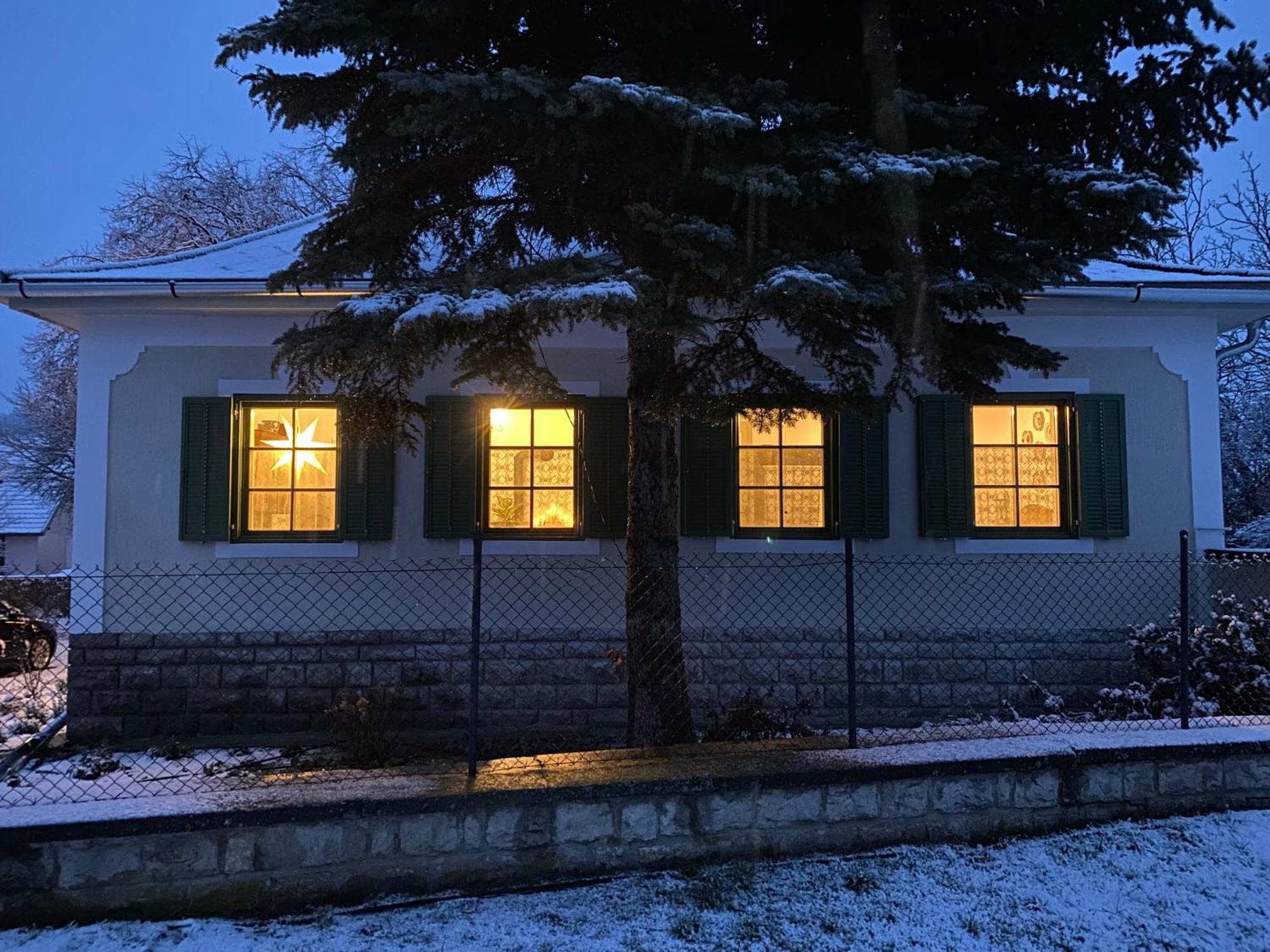 Erdos Vendeghaz Pecsely Hotel Buitenkant foto